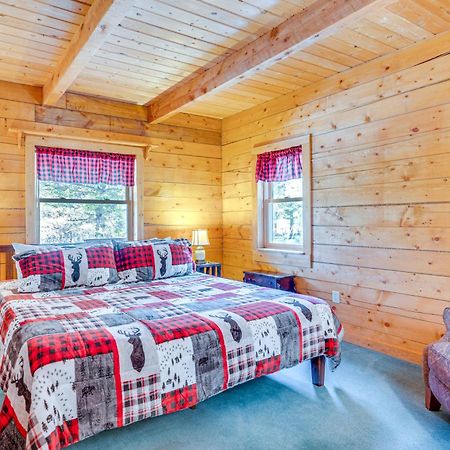 Secluded Black Hawk Log Cabin With Fire Pit! Екстер'єр фото