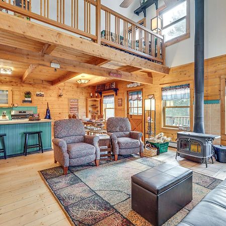 Secluded Black Hawk Log Cabin With Fire Pit! Екстер'єр фото