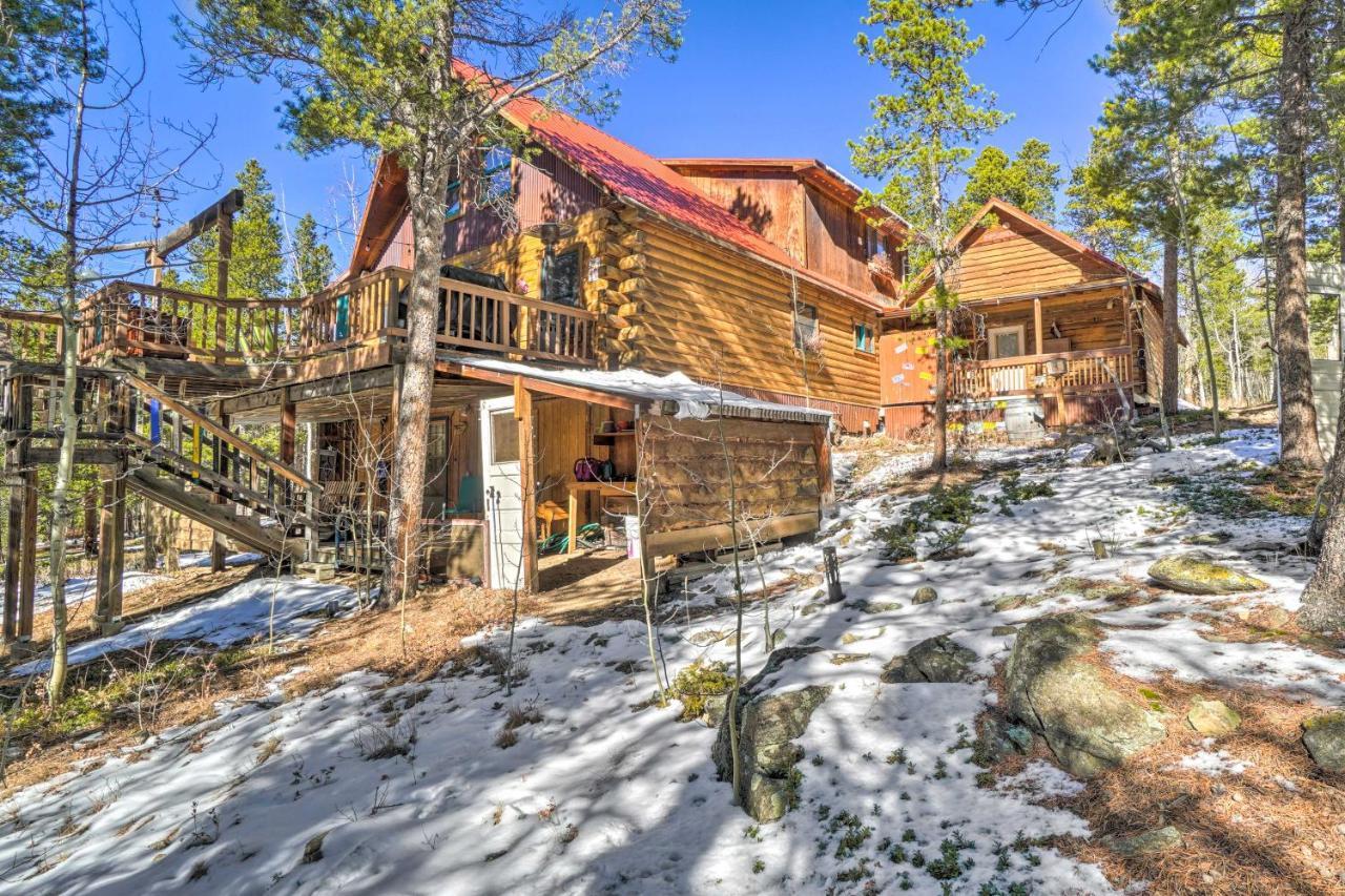 Secluded Black Hawk Log Cabin With Fire Pit! Екстер'єр фото