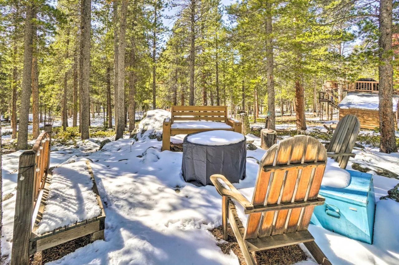 Secluded Black Hawk Log Cabin With Fire Pit! Екстер'єр фото
