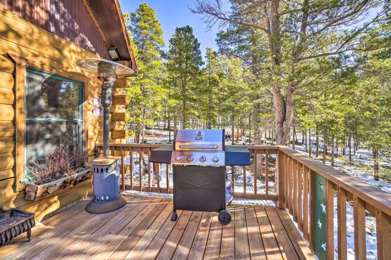 Secluded Black Hawk Log Cabin With Fire Pit! Екстер'єр фото