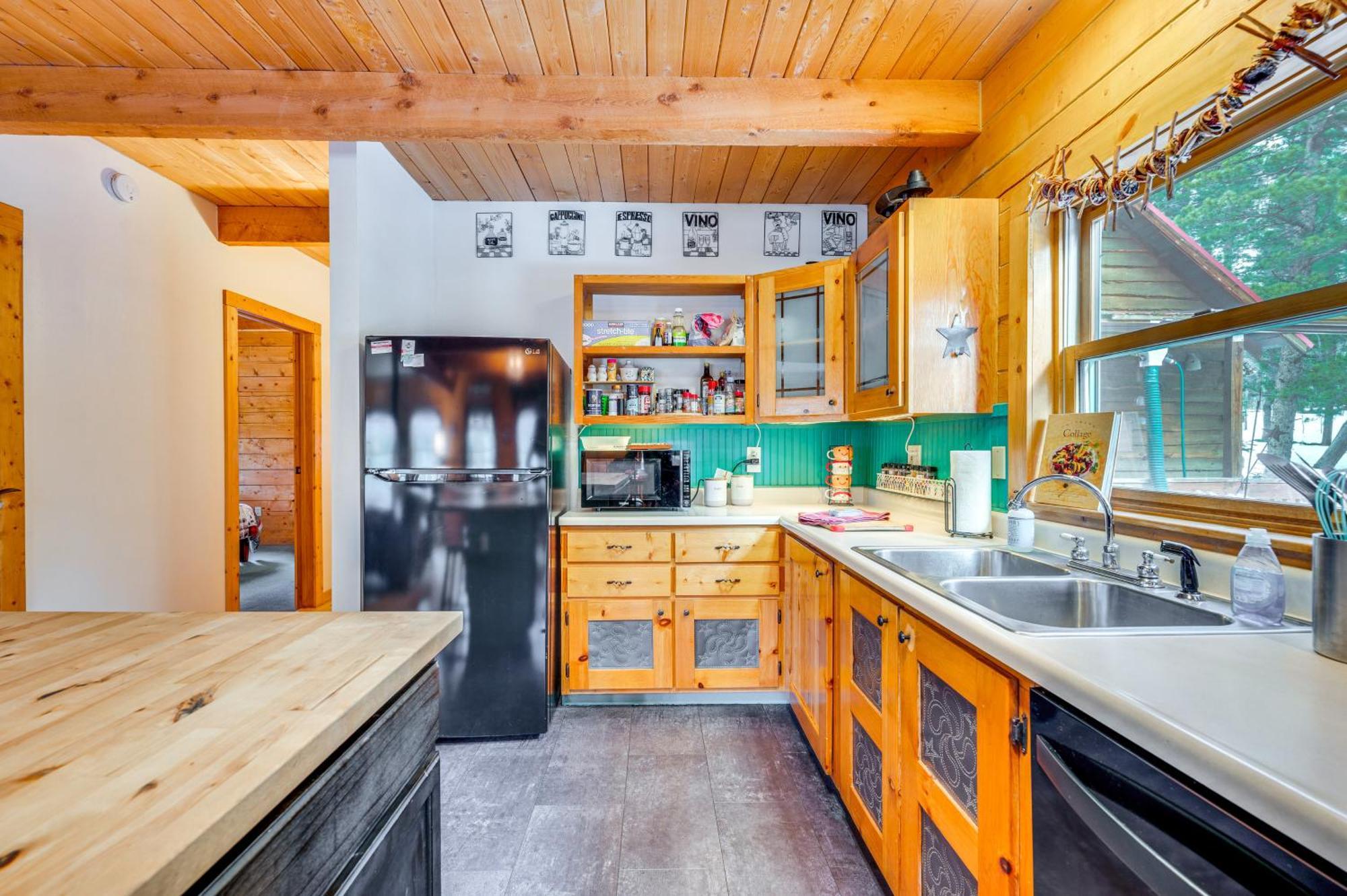 Secluded Black Hawk Log Cabin With Fire Pit! Екстер'єр фото